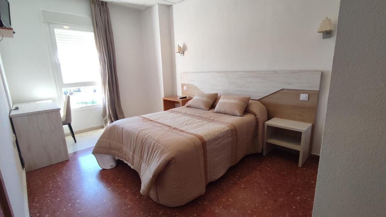 Hotel Pena Cruz Мальпартида-де-Касерес Экстерьер фото